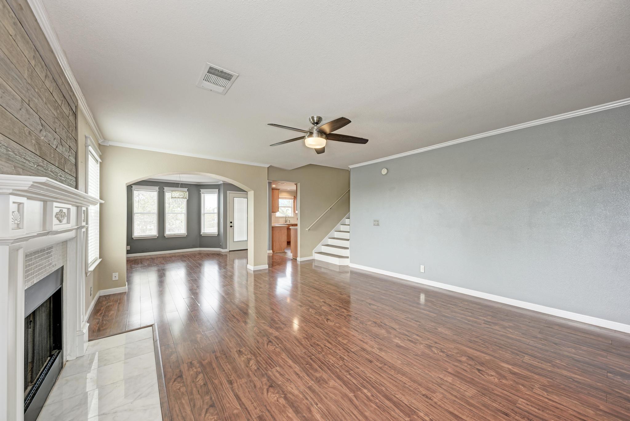 903 Estate DR, Hutto, TX 78634 photo 5