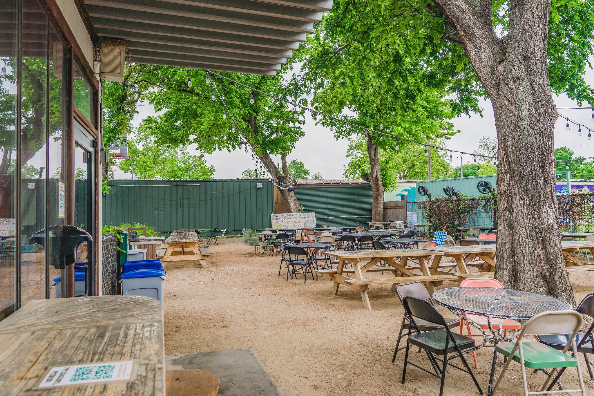3501 7th ST, Austin, TX 78702 photo 4