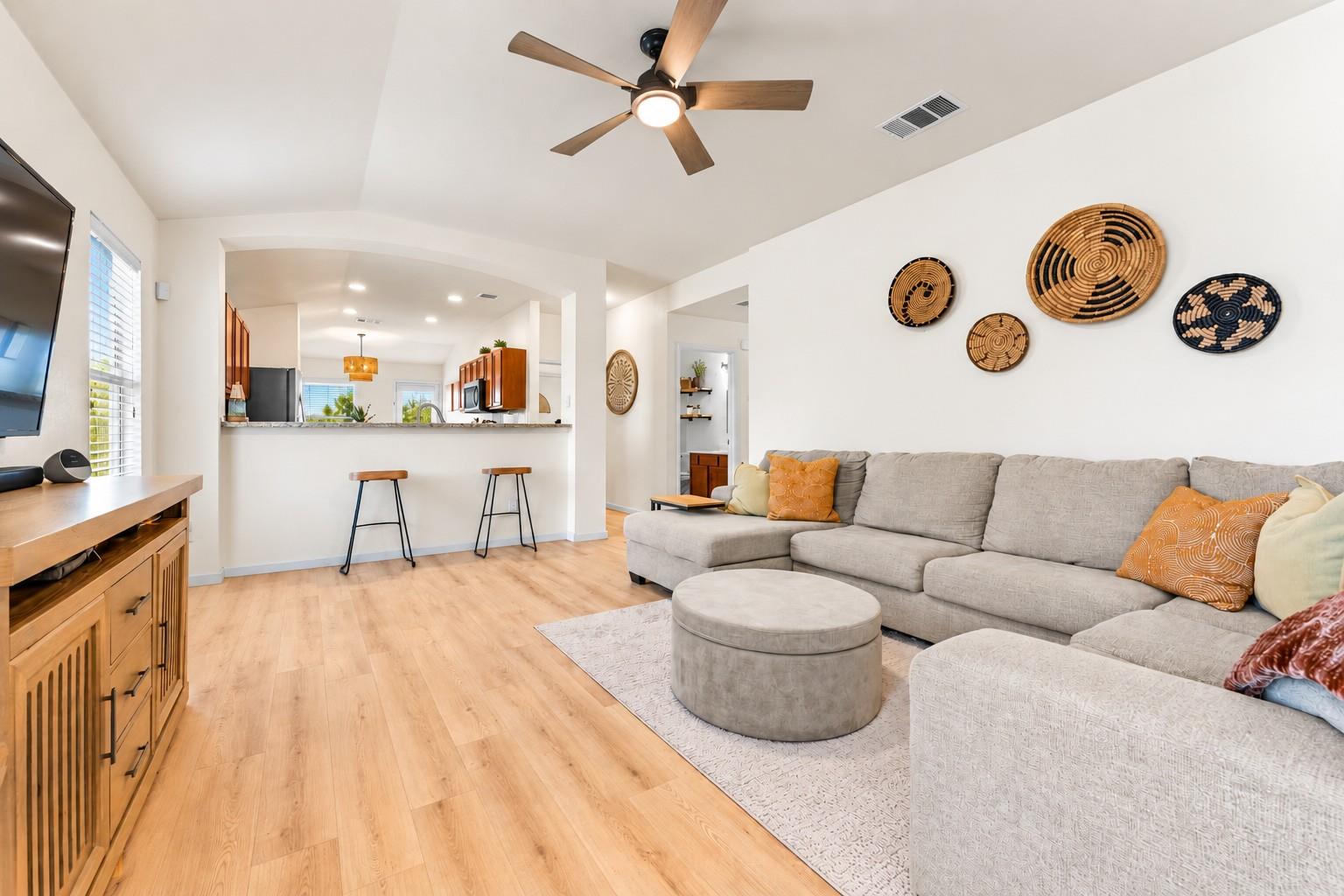 12021 Gaelic DR, Austin, TX 78754 photo 4