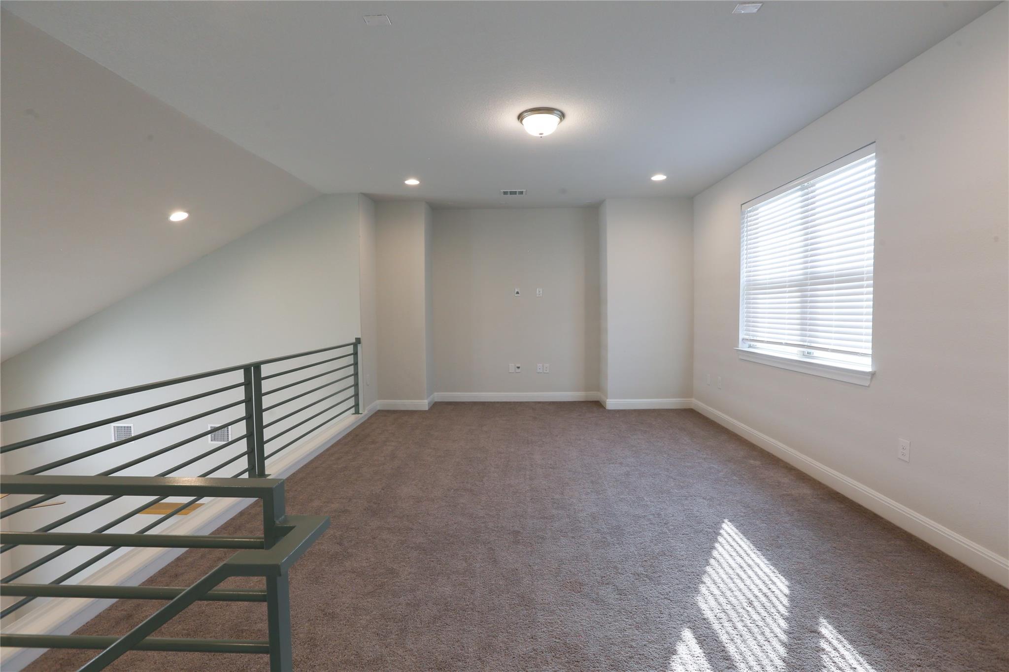 432 Arrowhead Vine ST, Leander, TX 78641 photo 2