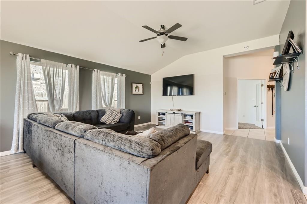 349 Tailwind DR, Kyle, TX 78640 photo 5