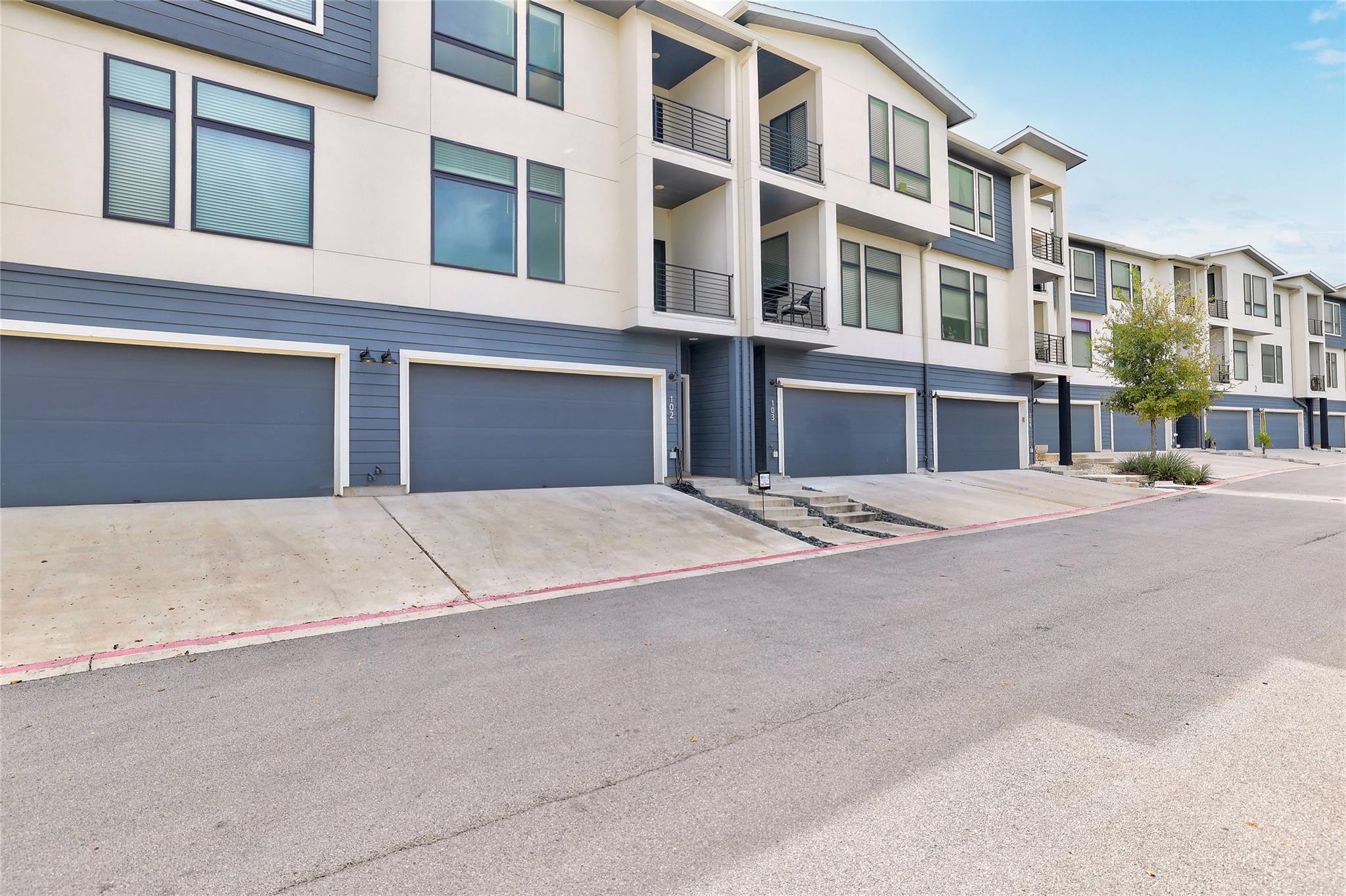 2050 Lohmans Spur RD #102, Austin, TX 78734 photo 2