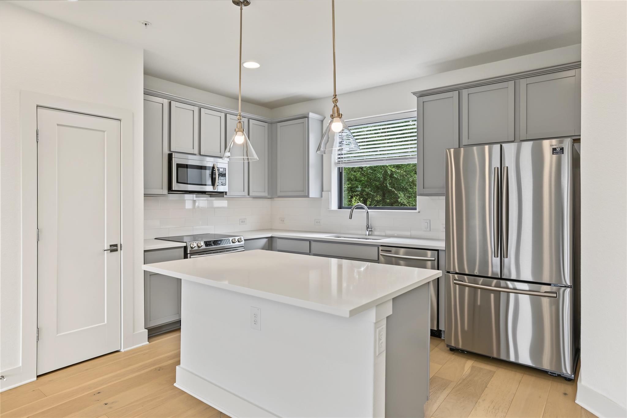 2050 Lohmans Spur RD #102, Austin, TX 78734 photo 3