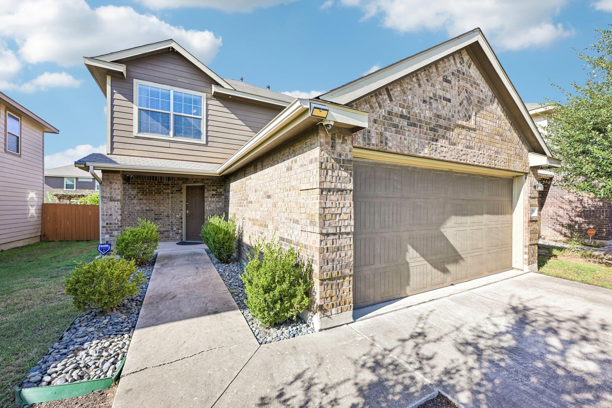 7229 Outfitter DR, Austin, TX 78744 photo 2
