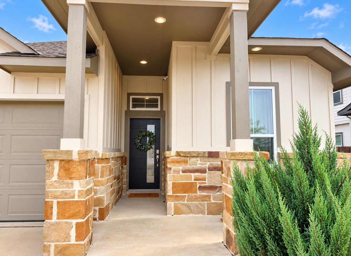 3739 Canby Oak BLF, Seguin, TX 78155 photo 2