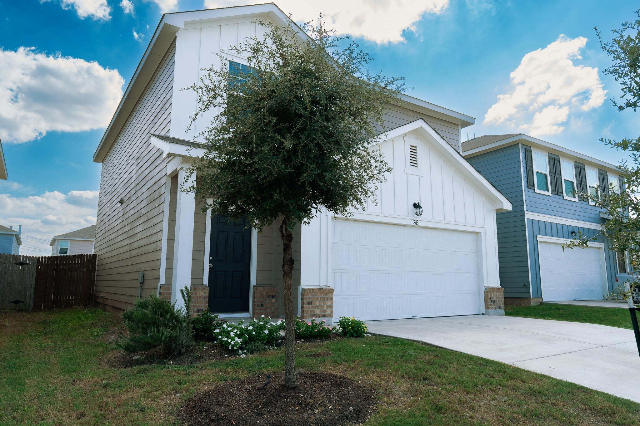 243 Waterbuck LOOP, Hutto, TX 78634 photo 3