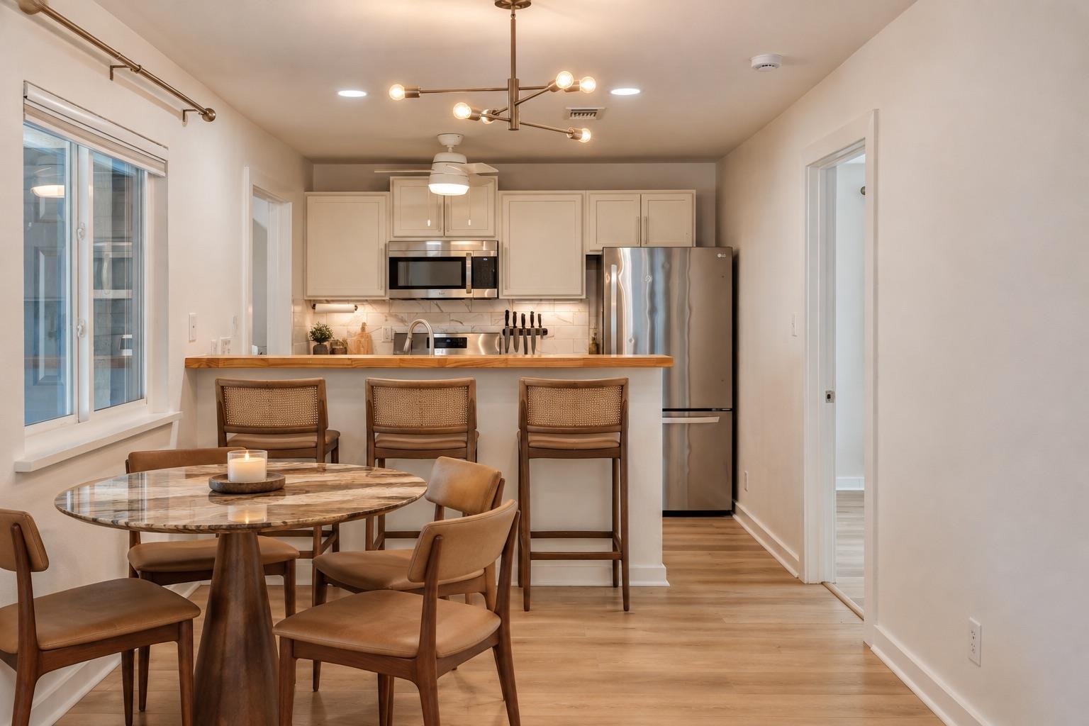 5407 Spring Meadow RD, Austin, TX 78744 photo 2