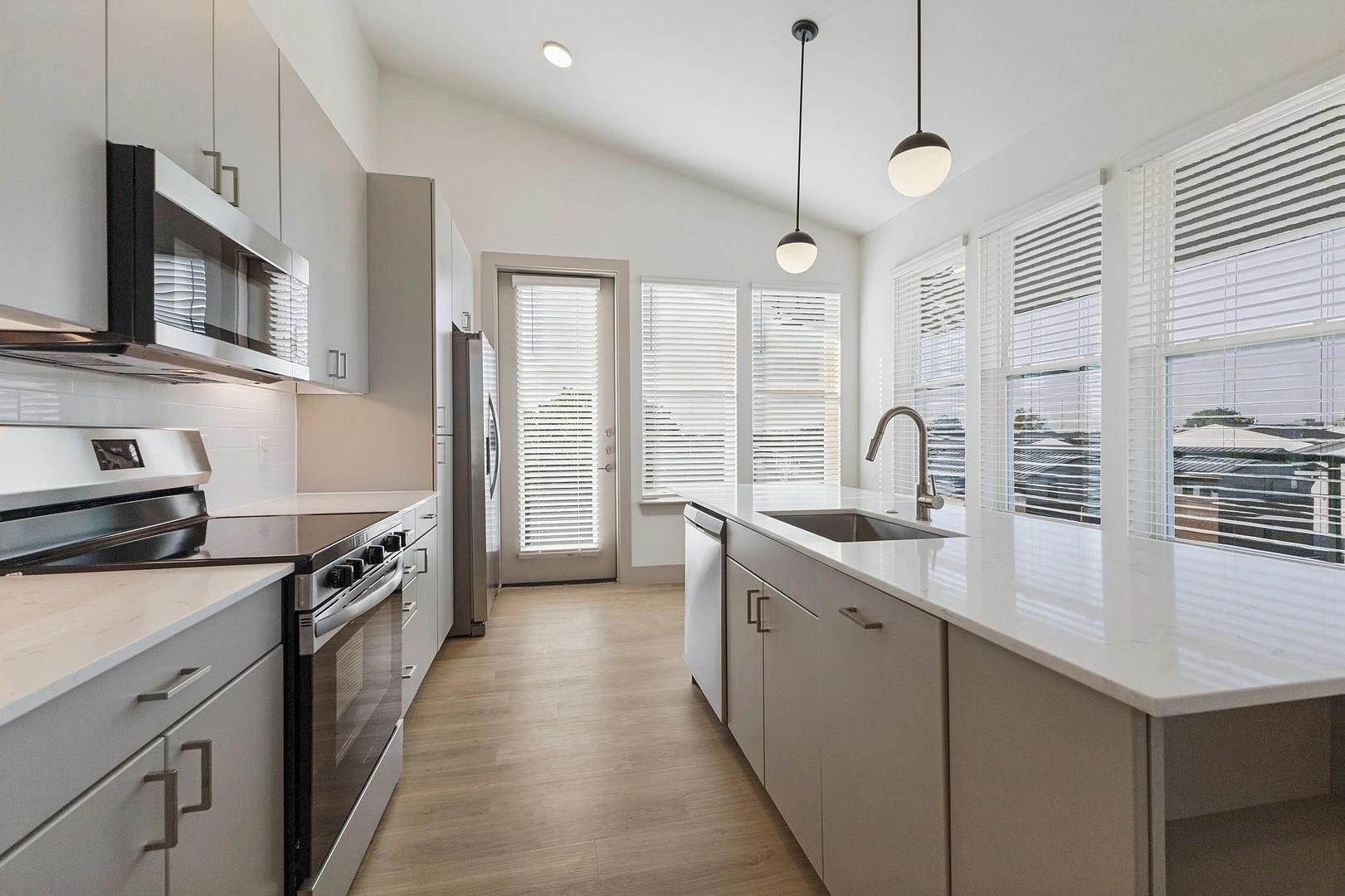 1506 Prairie Ave #409, Dallas, TX 75204 photo 3
