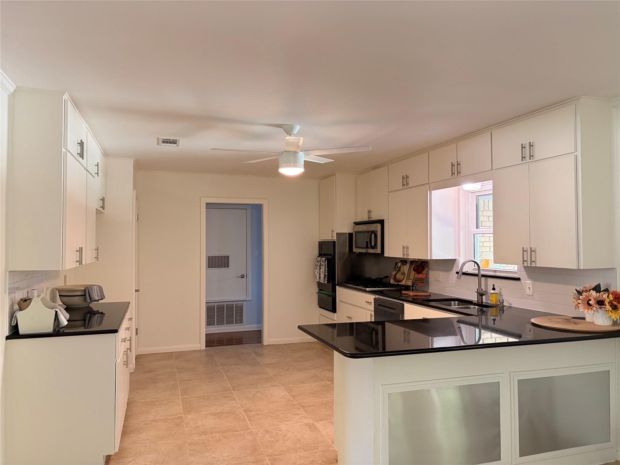 4710 Frontier TRL, Austin, TX 78745 photo 5