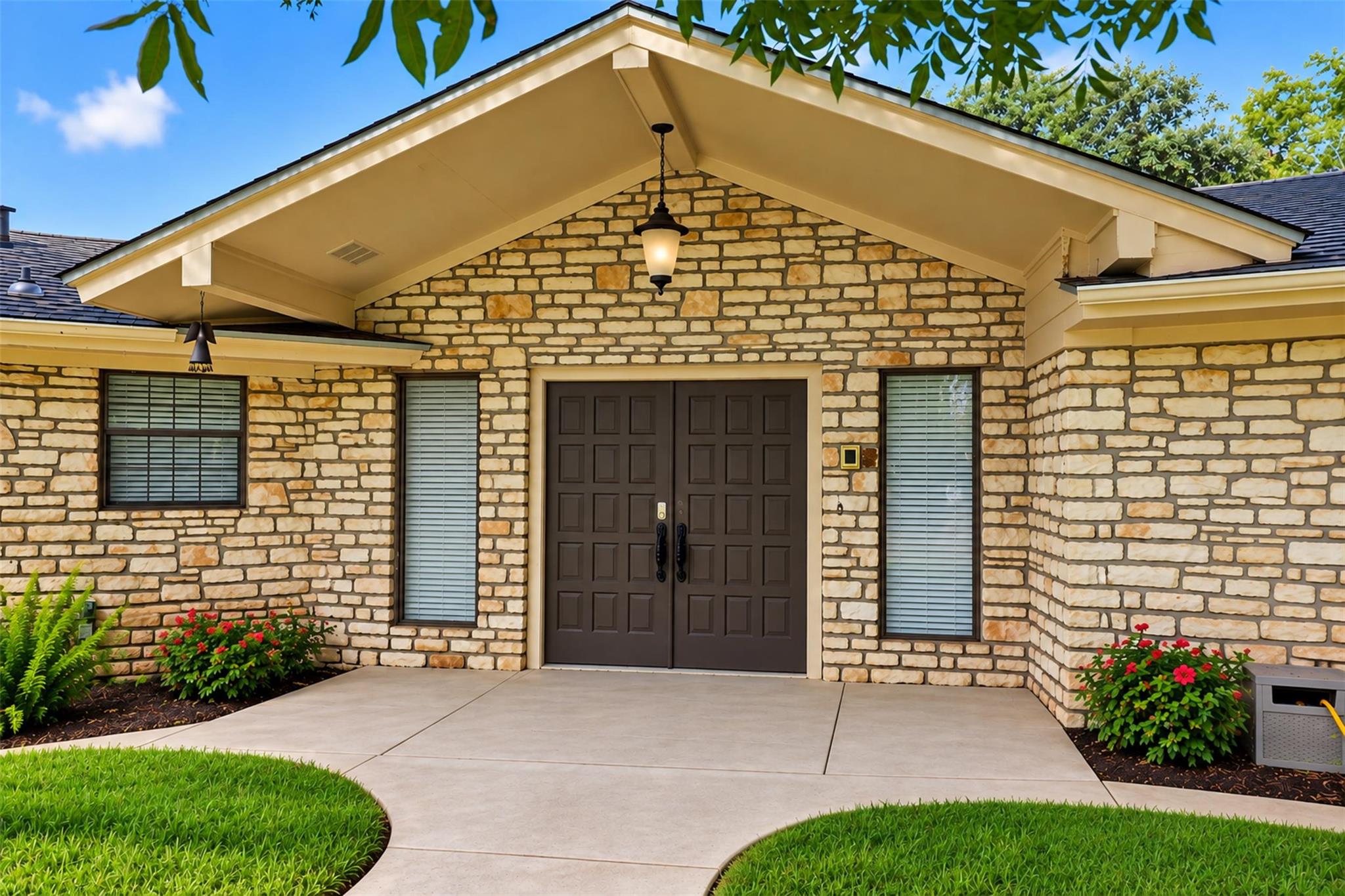 268 Quail ST, Meadowlakes, TX 78654 photo 3