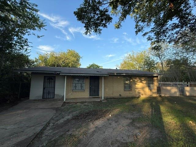 308 Lola DR, Austin, TX 78753 photo 2
