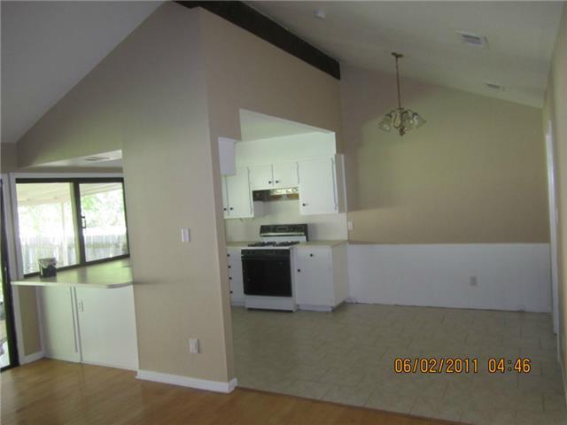 9409 Mountain Quail RD, Austin, TX 78758 photo 2