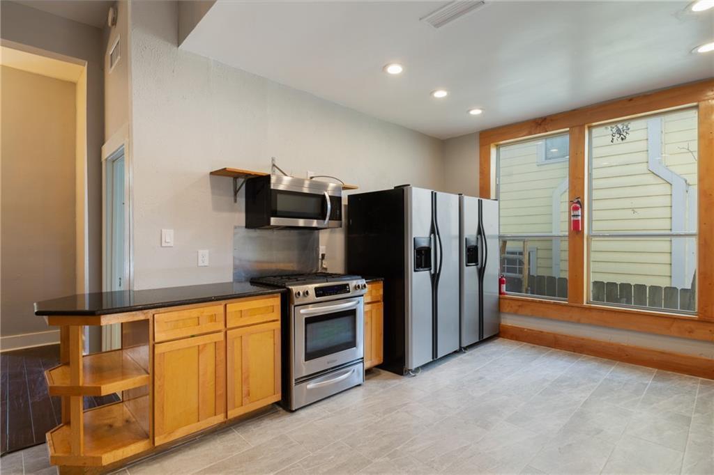 3210 Hampton (A) RD #A, Austin, TX 78705 photo 4
