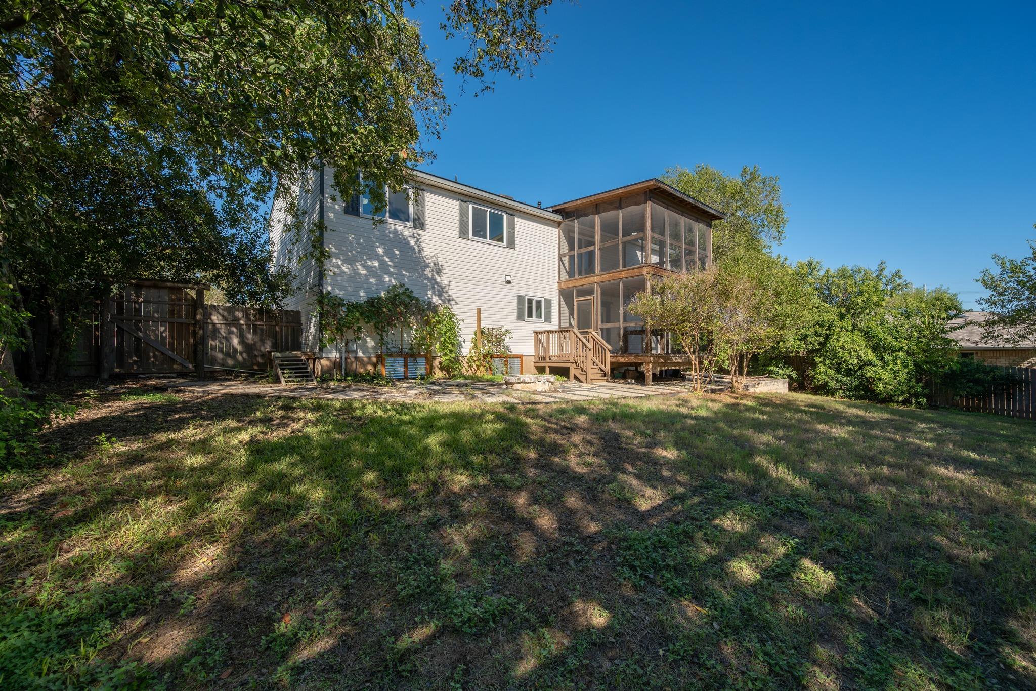 1100 Huntridge DR, Austin, TX 78758 photo 5