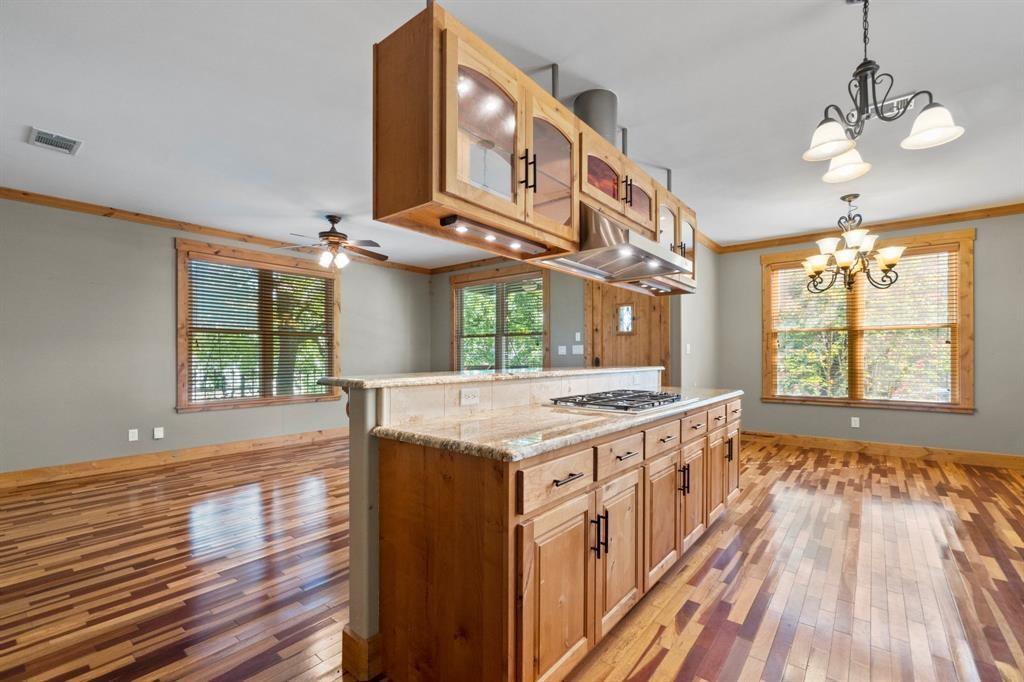 912 51st ST, Austin, TX 78751 photo 2