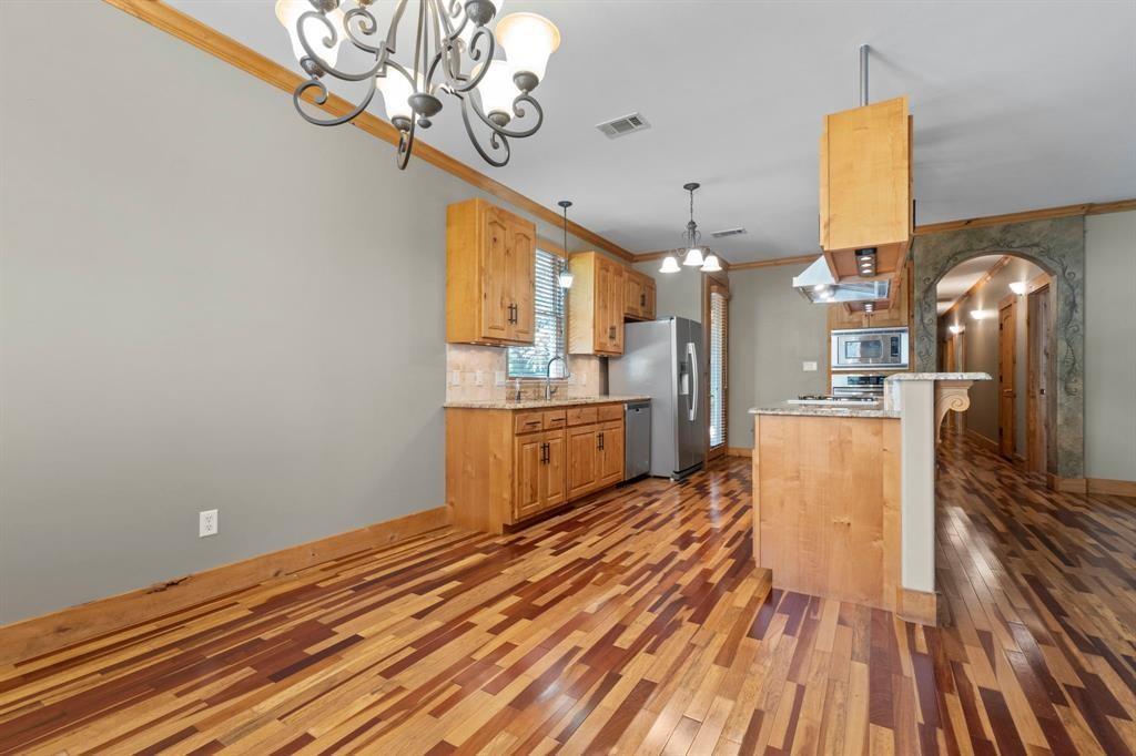 912 51st ST, Austin, TX 78751 photo 5