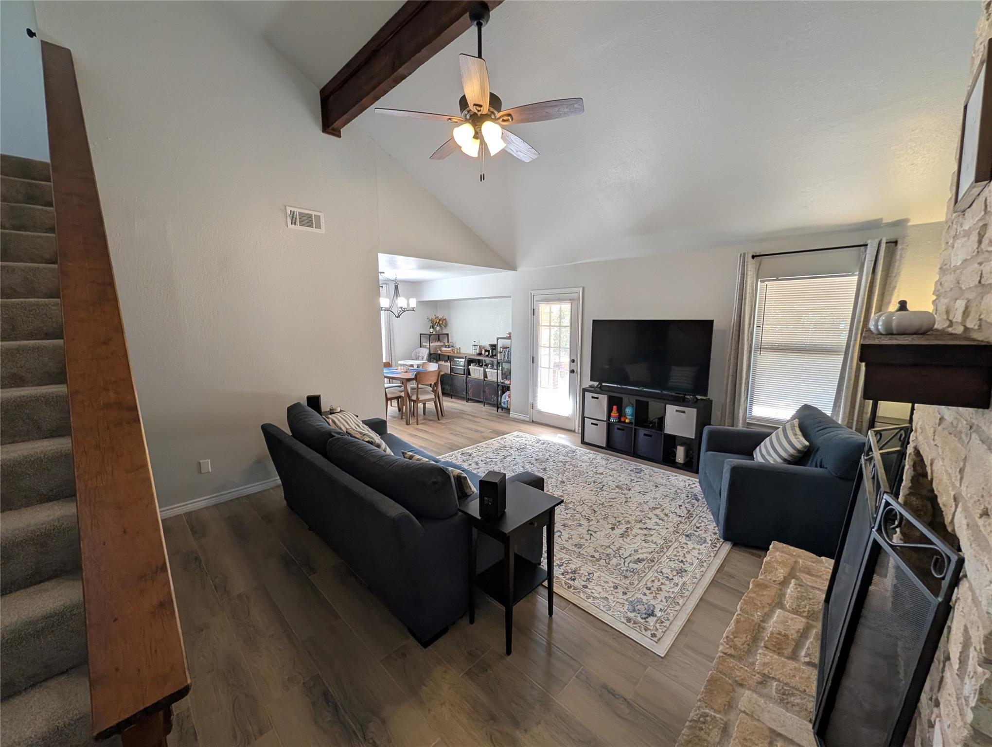 1802 Wagon Gap DR, Round Rock, TX 78681 photo 2