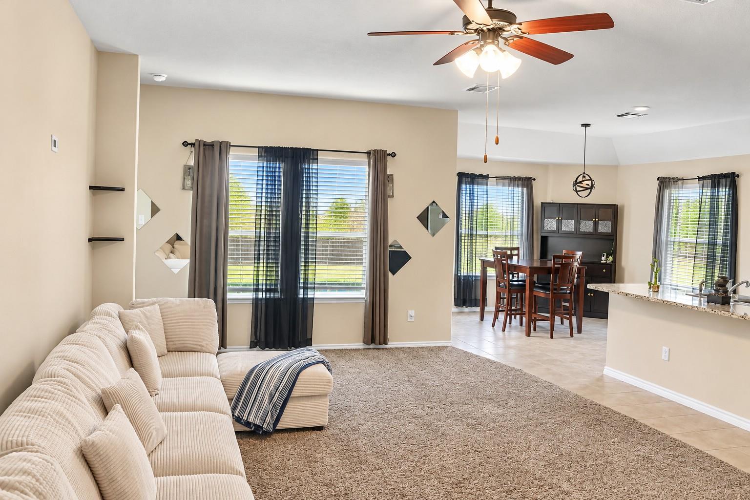 444 Uncle Billy WAY, Jarrell, TX 76537 photo 3