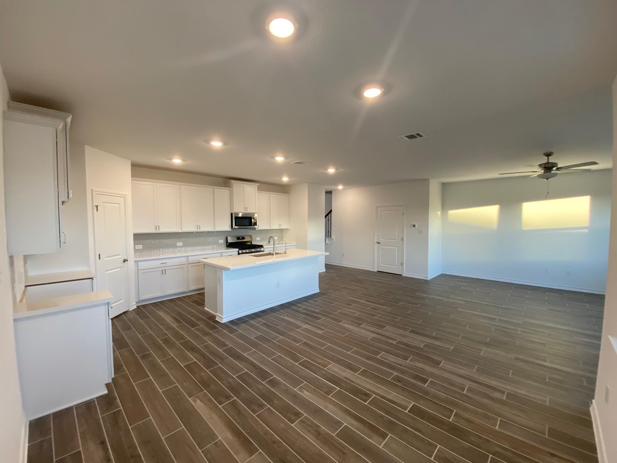 270 Pepperbark LOOP, Buda, TX 78610 photo 5