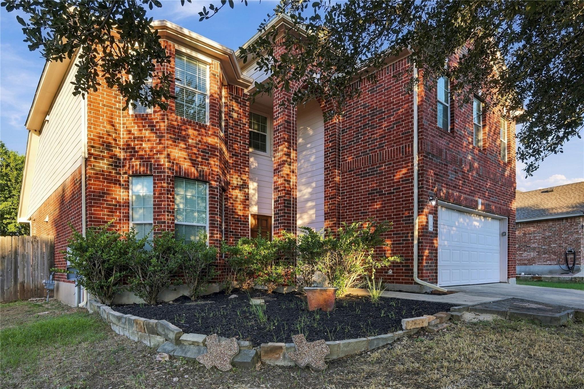 21008 Hallbrook LN, Pflugerville, TX 78660 photo 2