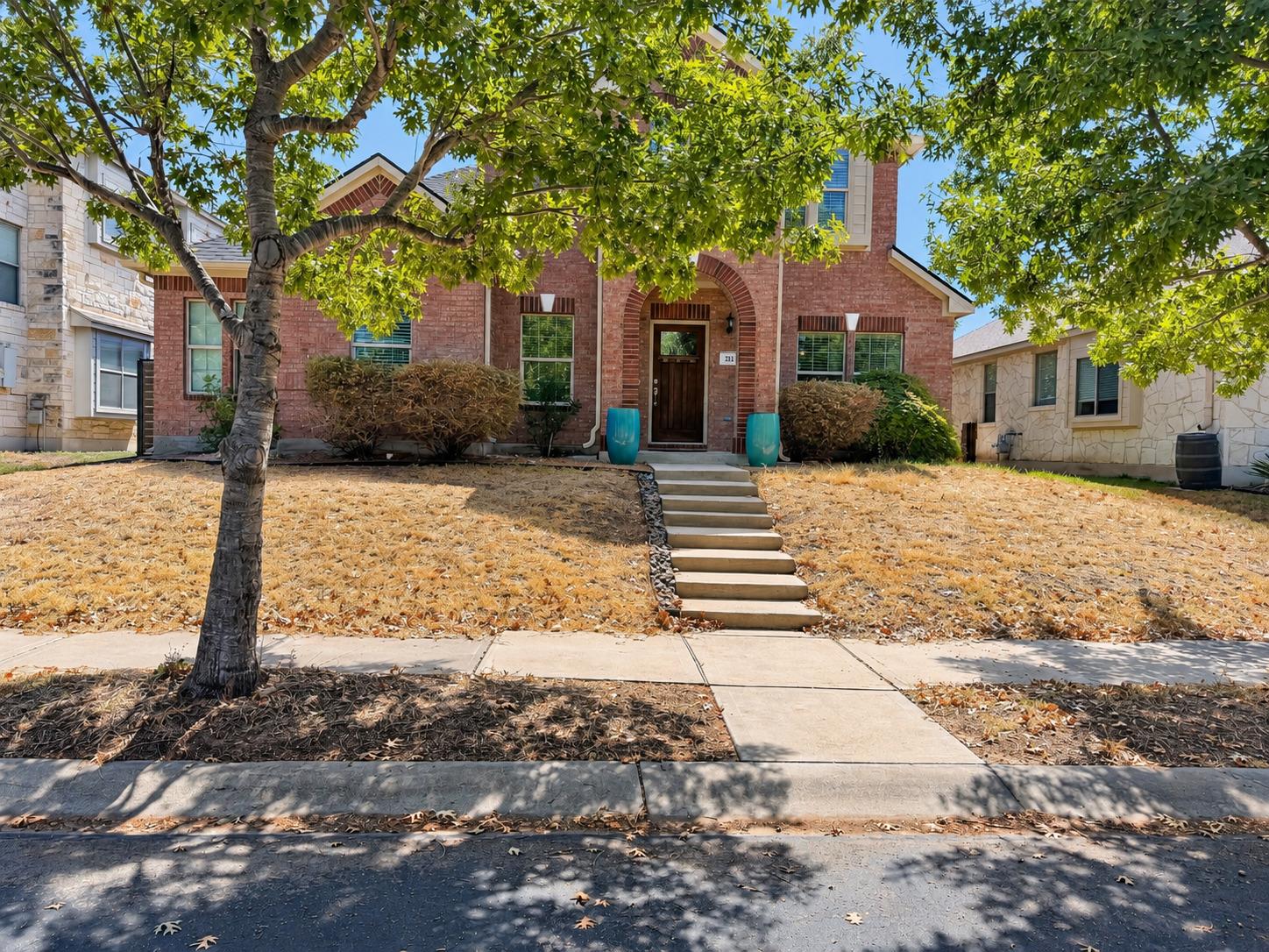 311 Sycamore ST, Georgetown, TX 78633 photo 2