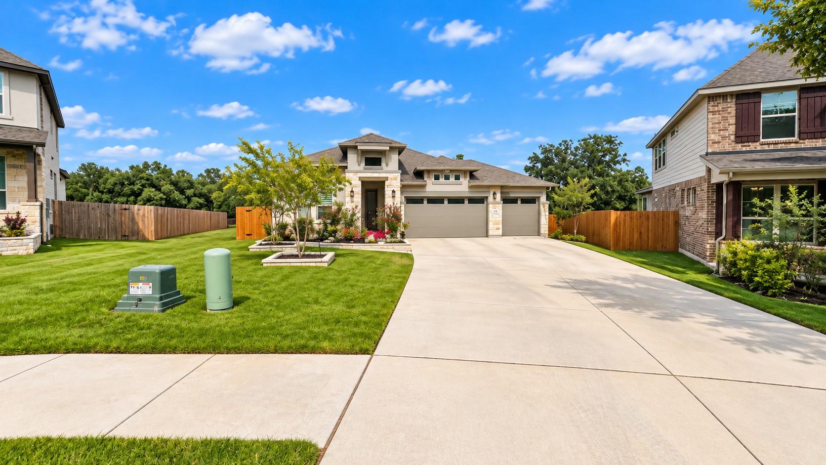 1129 Cole Estates DR, Georgetown, TX 78628 photo 3