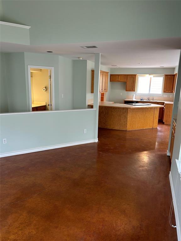 29 Wood Glen DR, Wimberley, TX 78676 photo 2