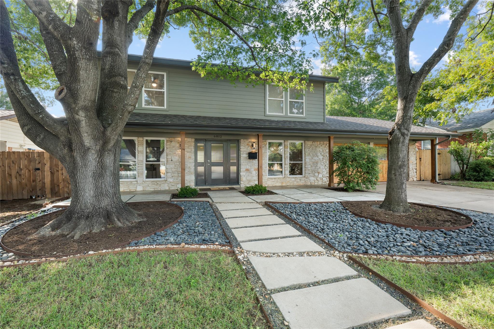 6812 Pioneer PL, Austin, TX 78757 photo 2