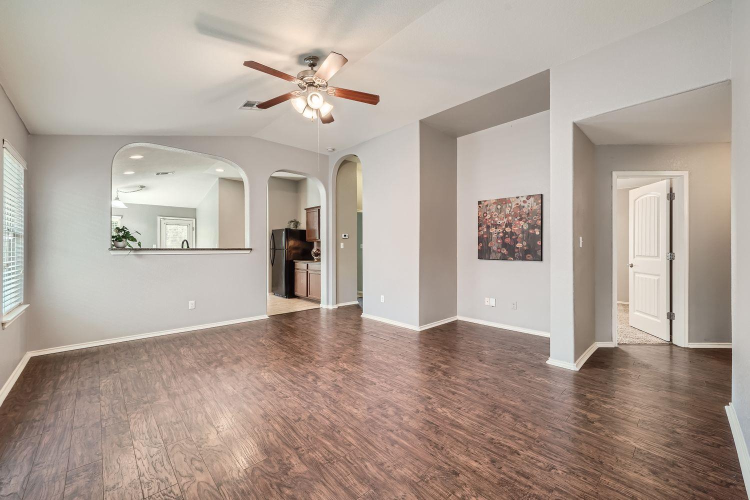 11017 Short Springs DR, Austin, TX 78754 photo 4