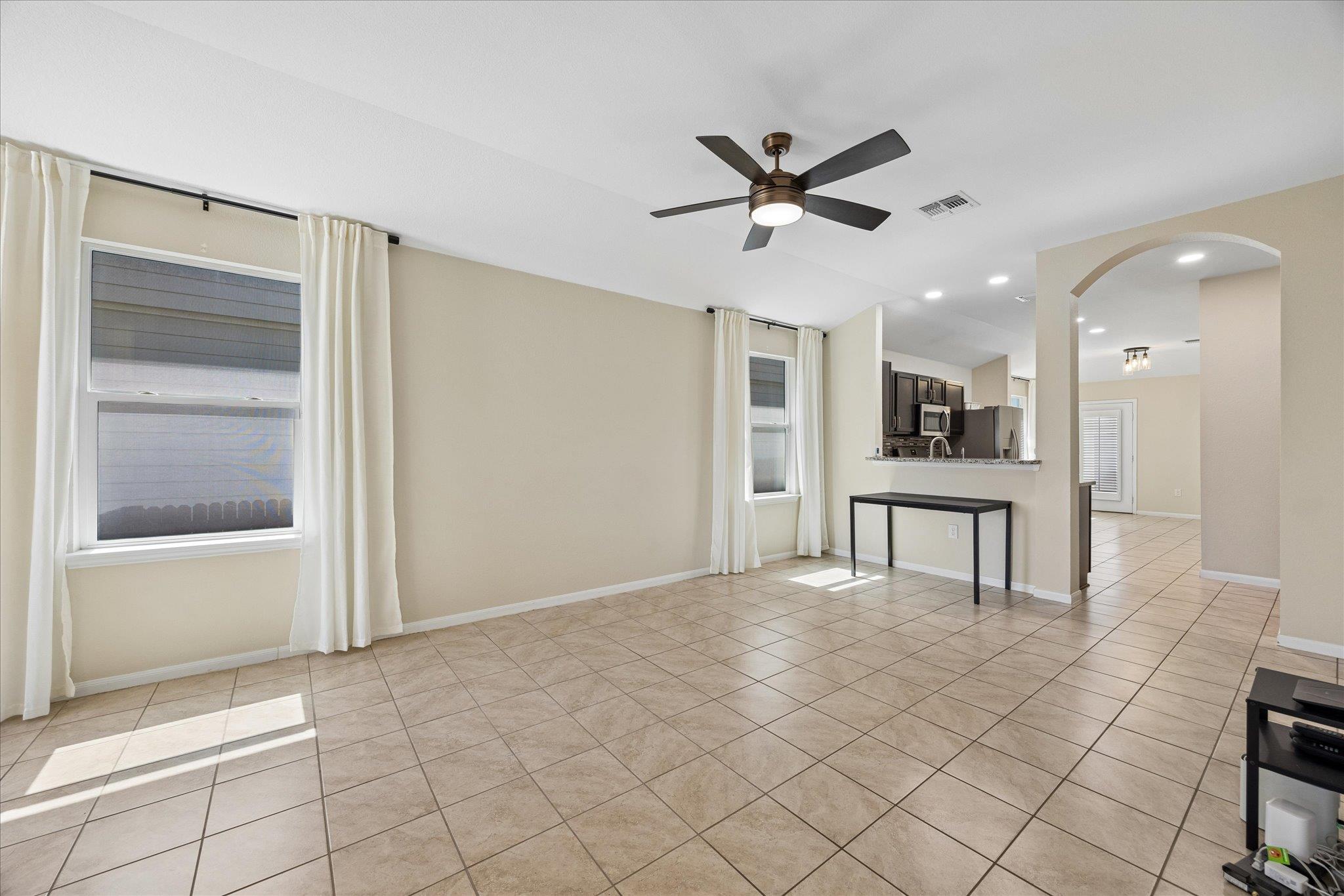 10110 Lampton LN, Austin, TX 78754 photo 2