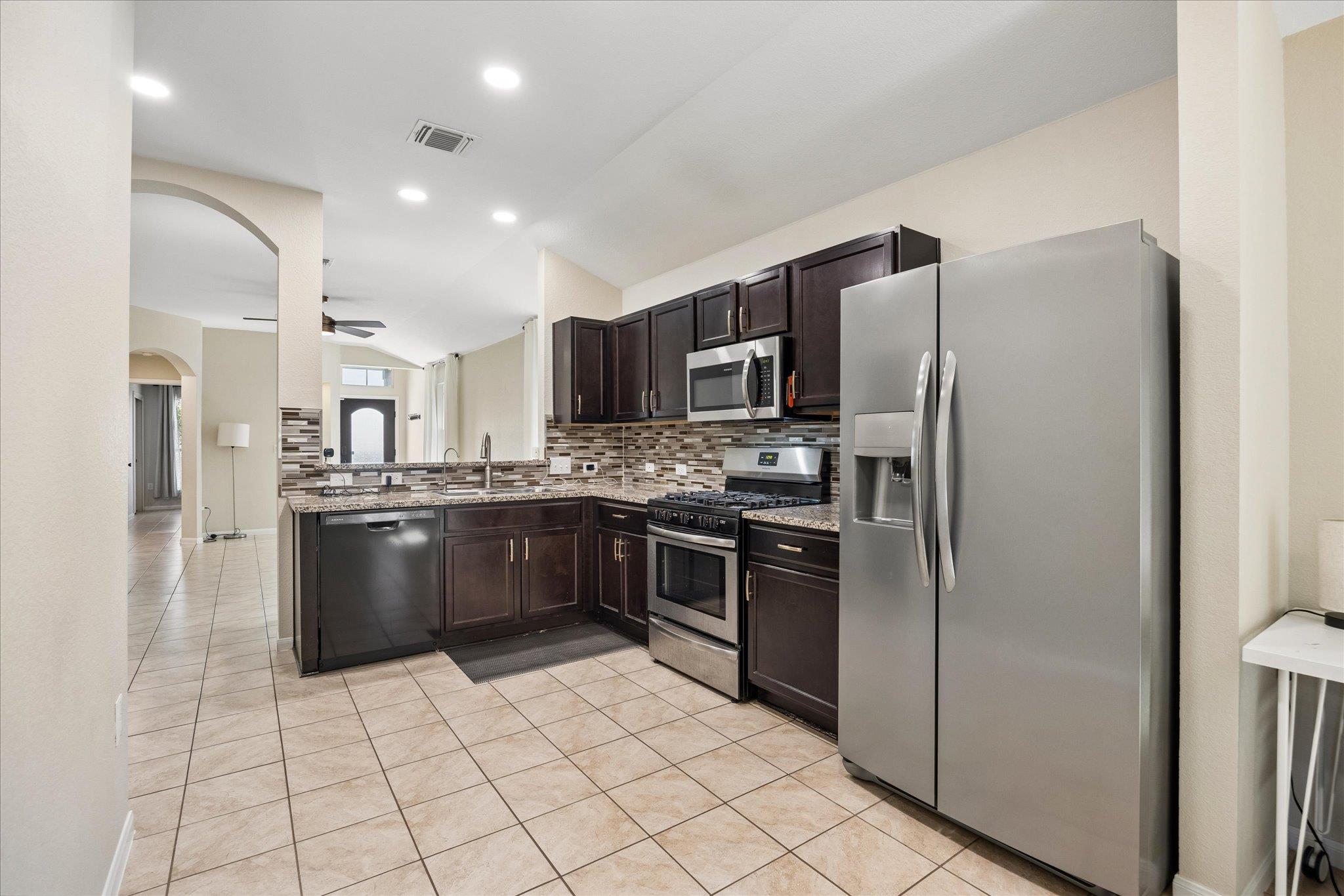 10110 Lampton LN, Austin, TX 78754 photo 4