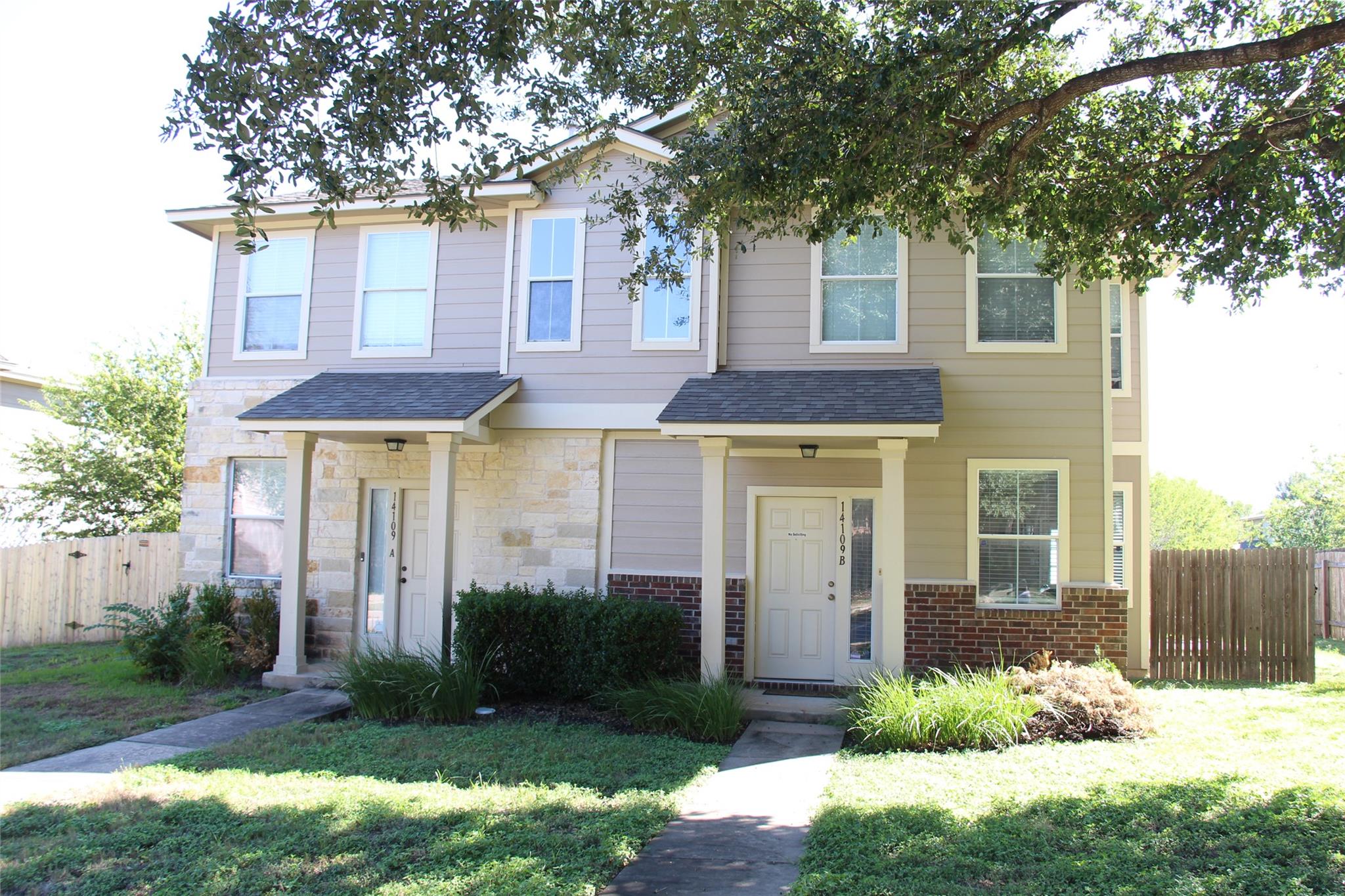 14109 Harris Ridge BLVD #A & B, Pflugerville, TX 78660 photo 3