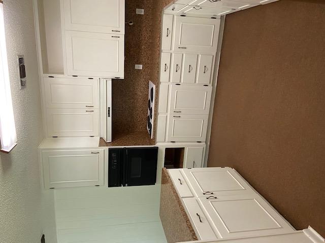 806 Merritt DR, Lockhart, TX 78644 photo 5