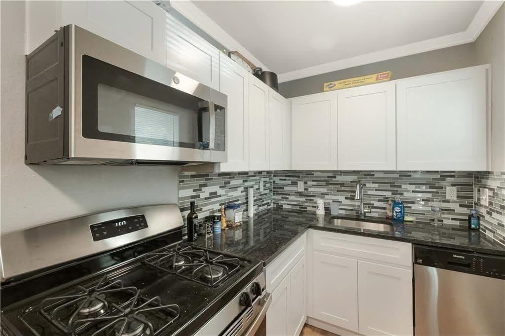 204 30th ST #102, Austin, TX 78705 photo 4