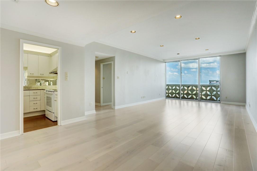 Cambridge Condo Amd