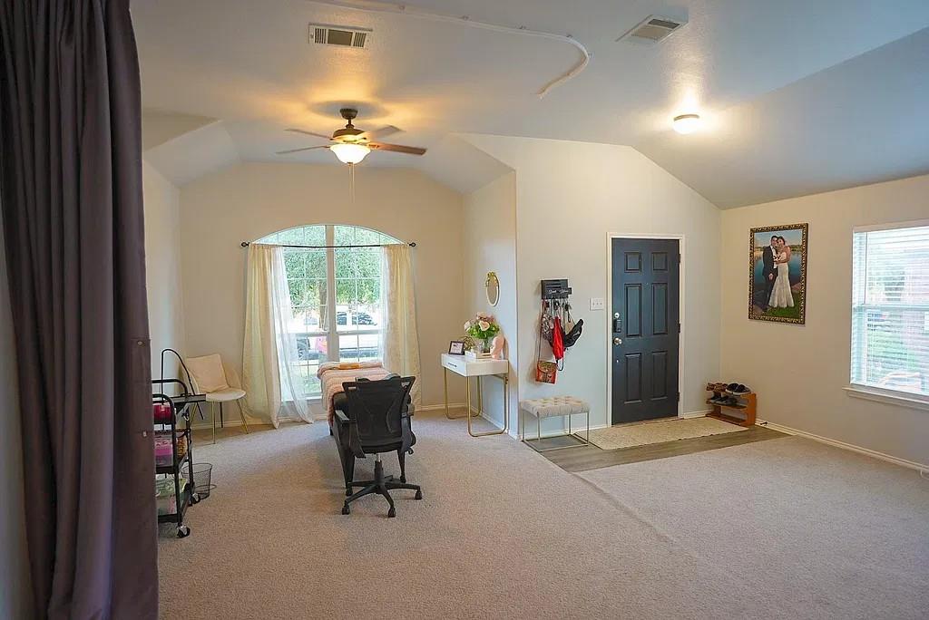 149 Firwood, Kyle, TX 78640 photo 3