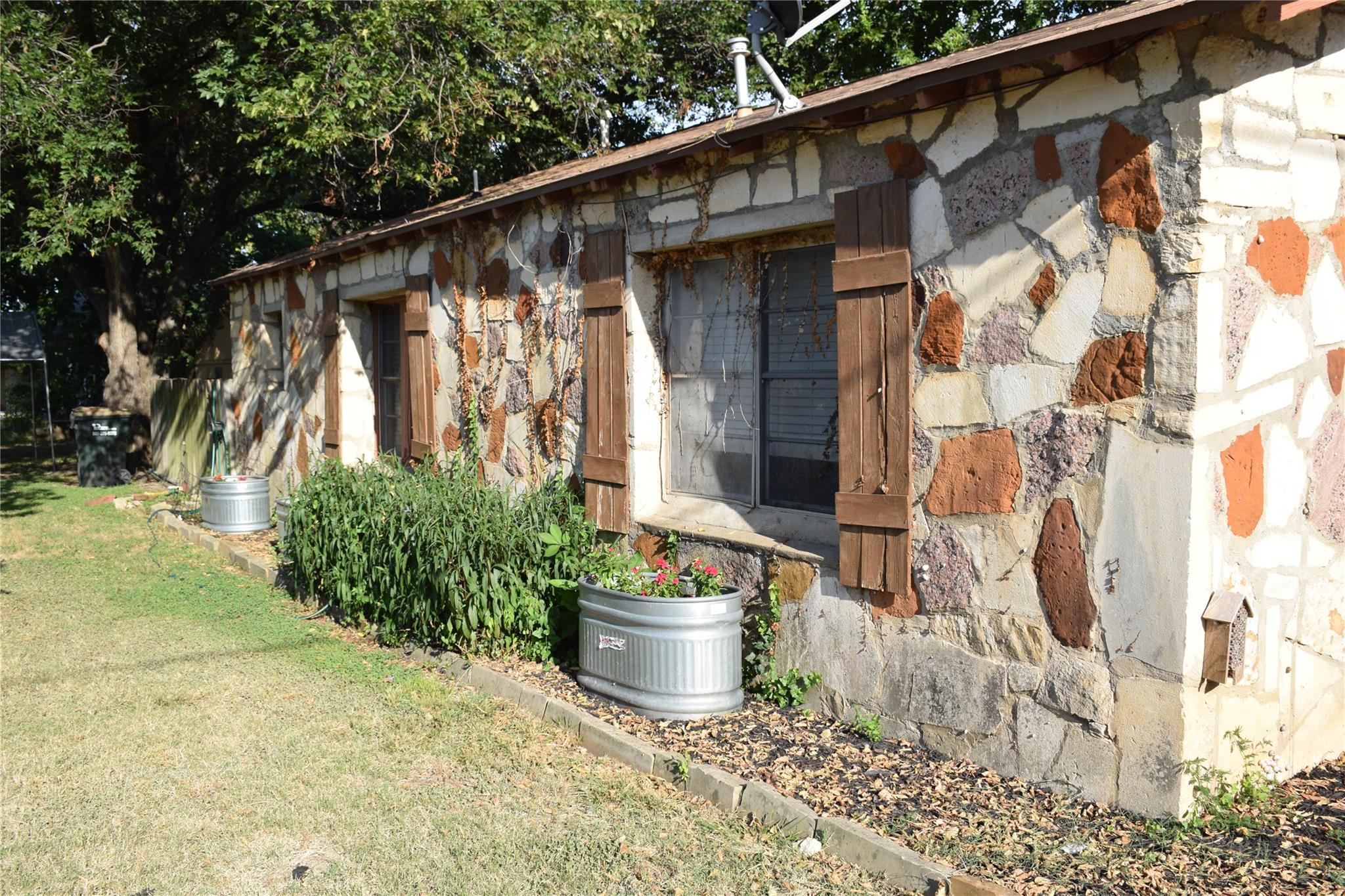 1601 Pine ST, Georgetown, TX 78626 photo 2