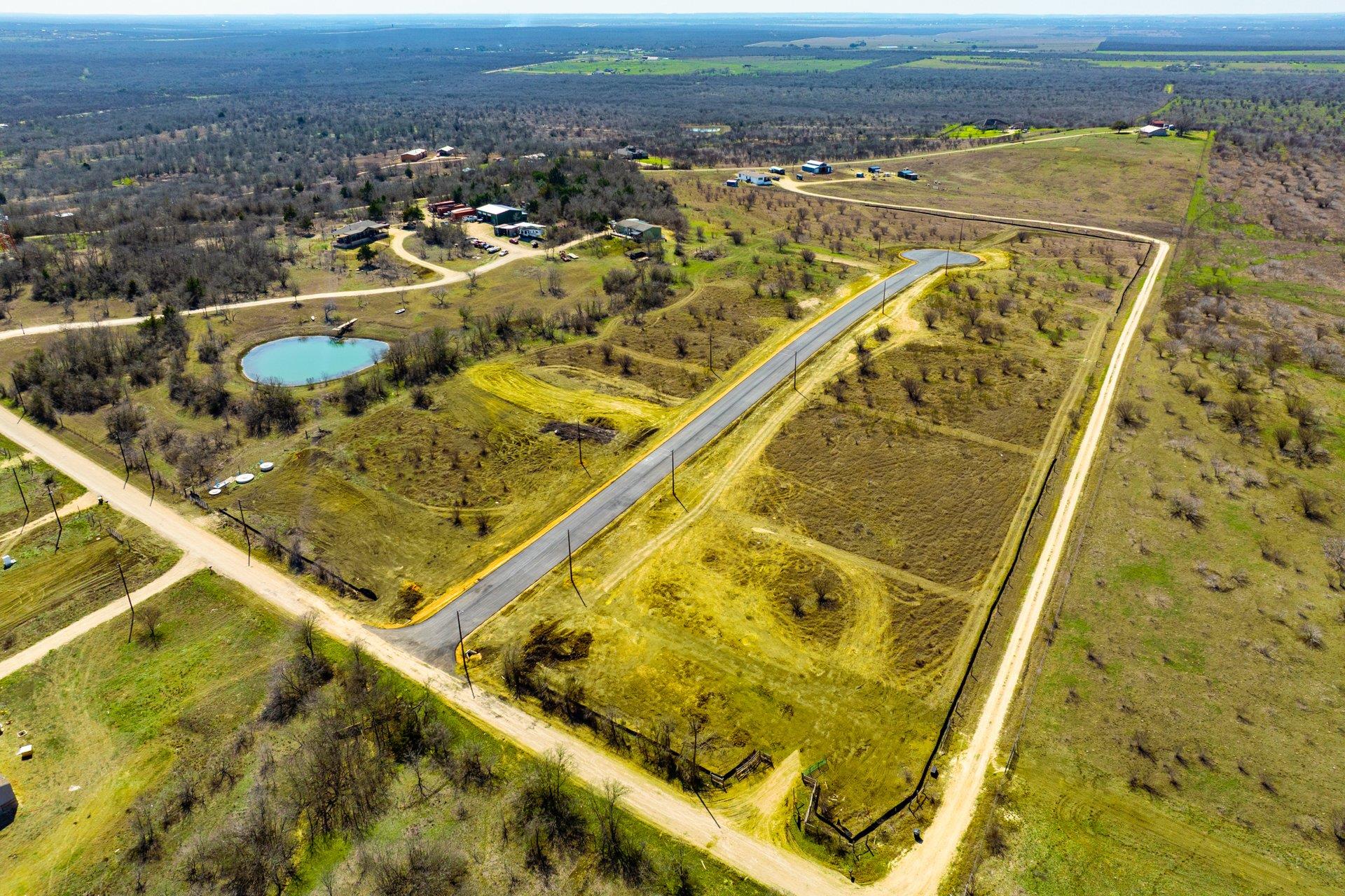 211 Sage Hills DR, Lockhart, TX 78644 photo 4