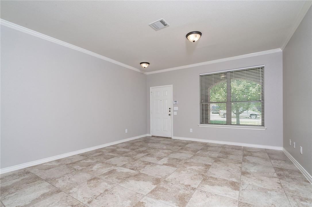 2116 Woodway DR, Leander, TX 78641 photo 5