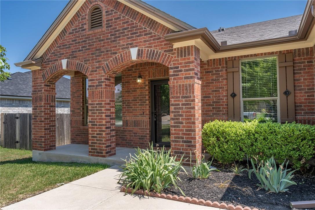 2116 Woodway DR, Leander, TX 78641 photo 4
