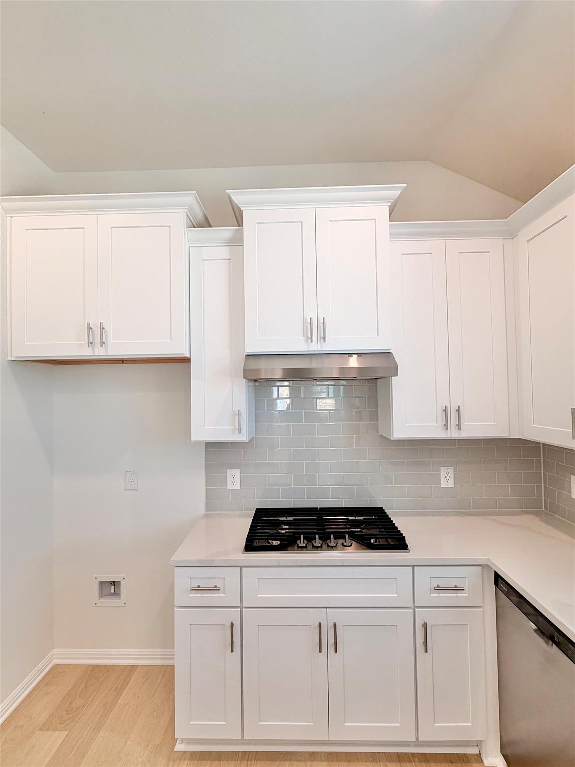 6191 Marsh LN, Buda, TX 78610 photo 3