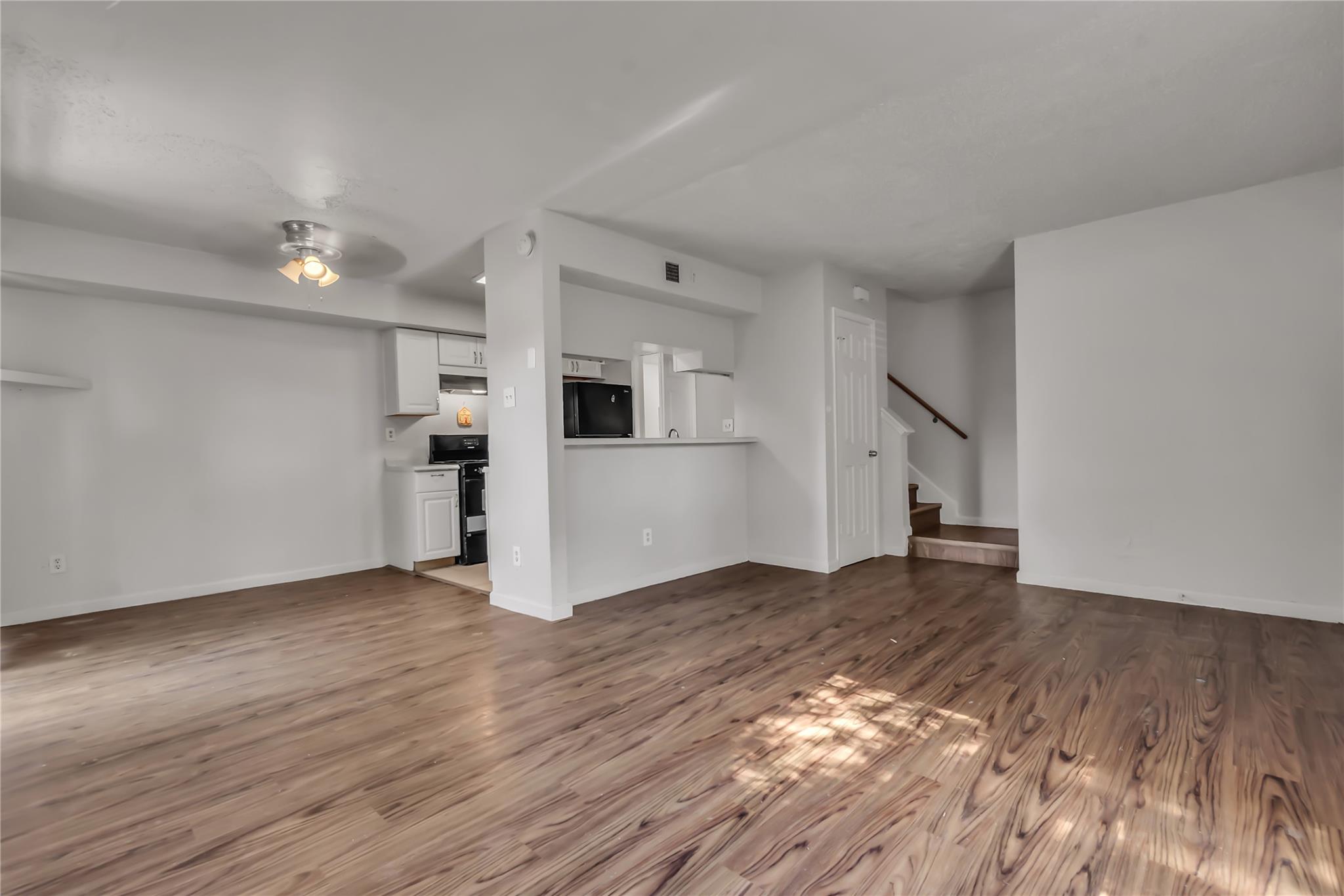 5707 Cougar DR, Austin, TX 78745 photo 5