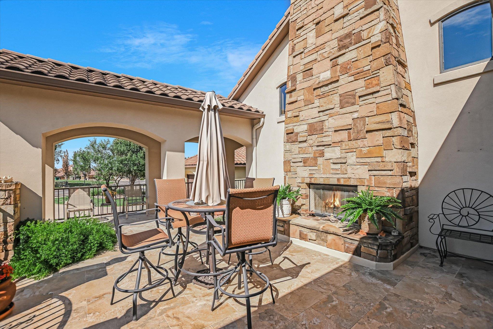 406 Cielo CIR, Marble Falls, TX 78654 photo 3