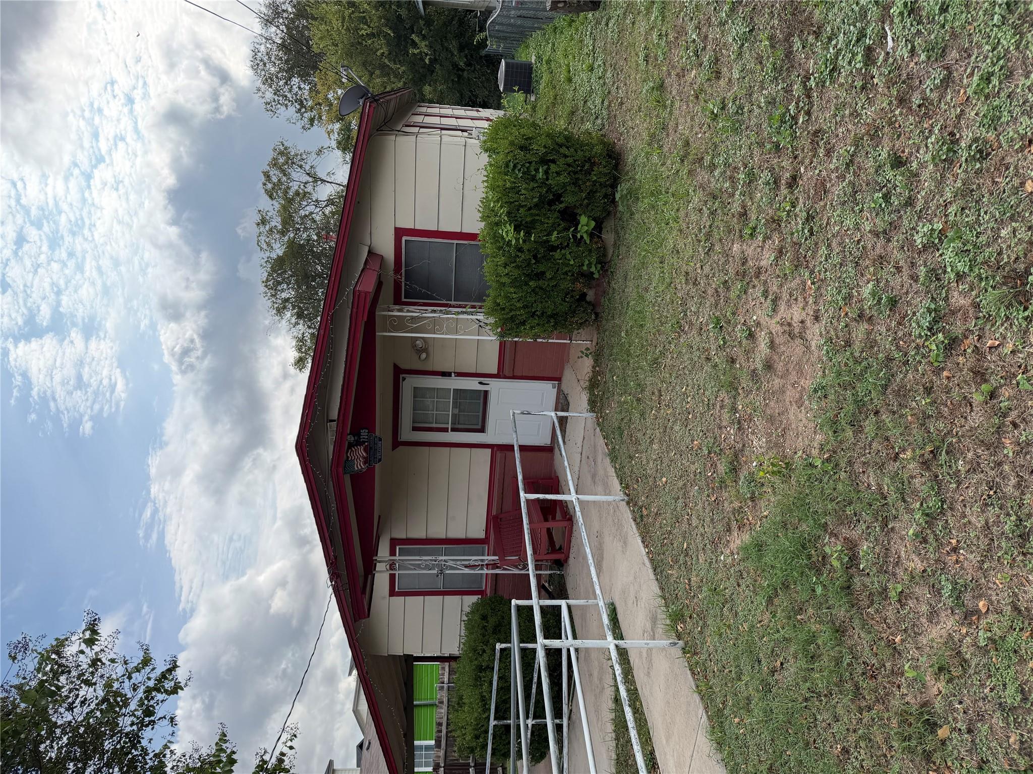 7305 Providence Ave, Austin, TX 78752 photo 2