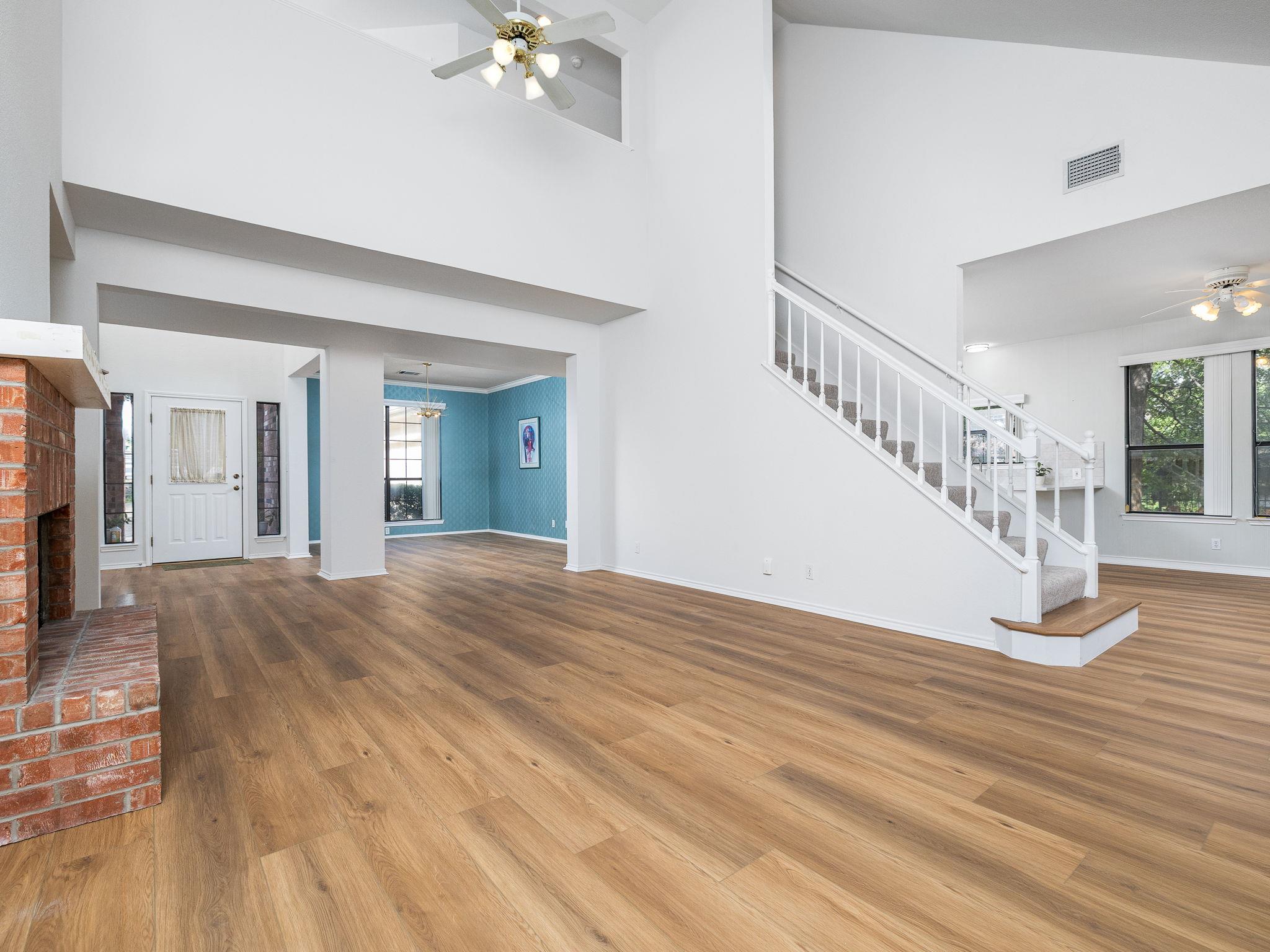 118 Deerfield CV, Lakeway, TX 78734 photo 4
