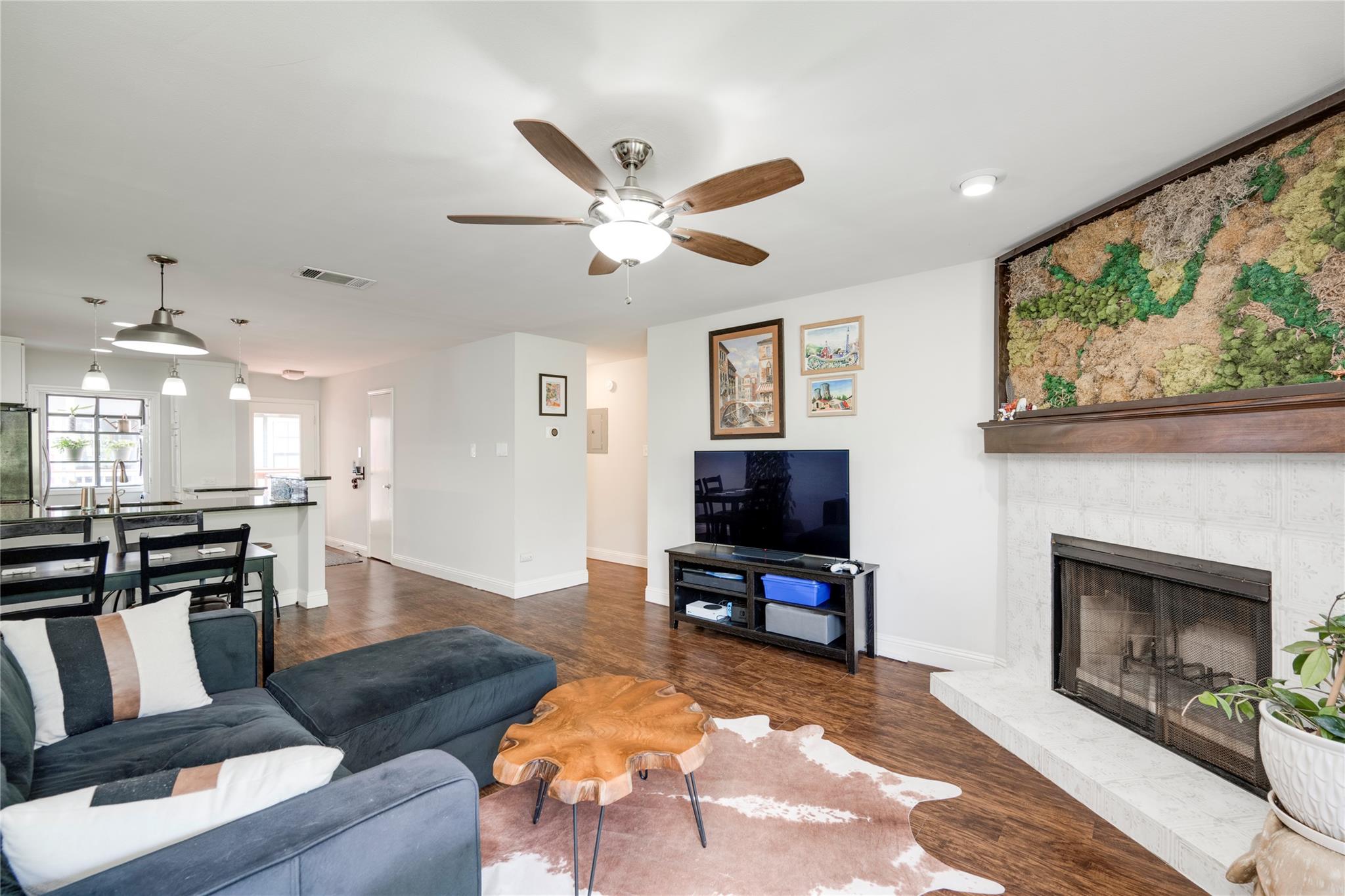Travis Oaks Condo Amd