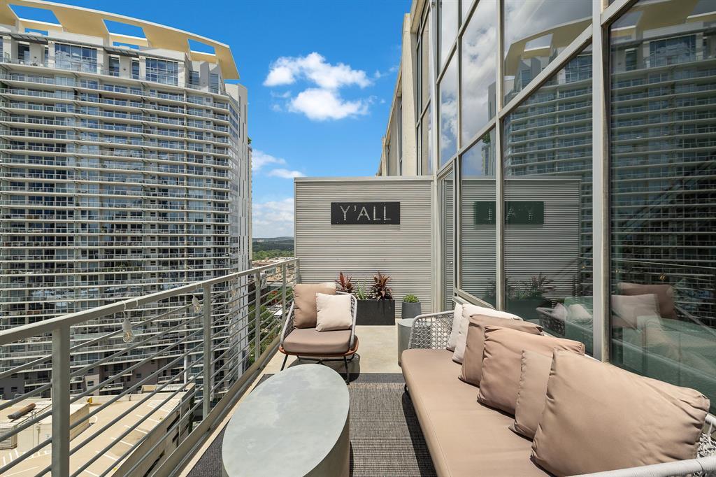 800 5th ST #1209, Austin, TX 78703 photo 3
