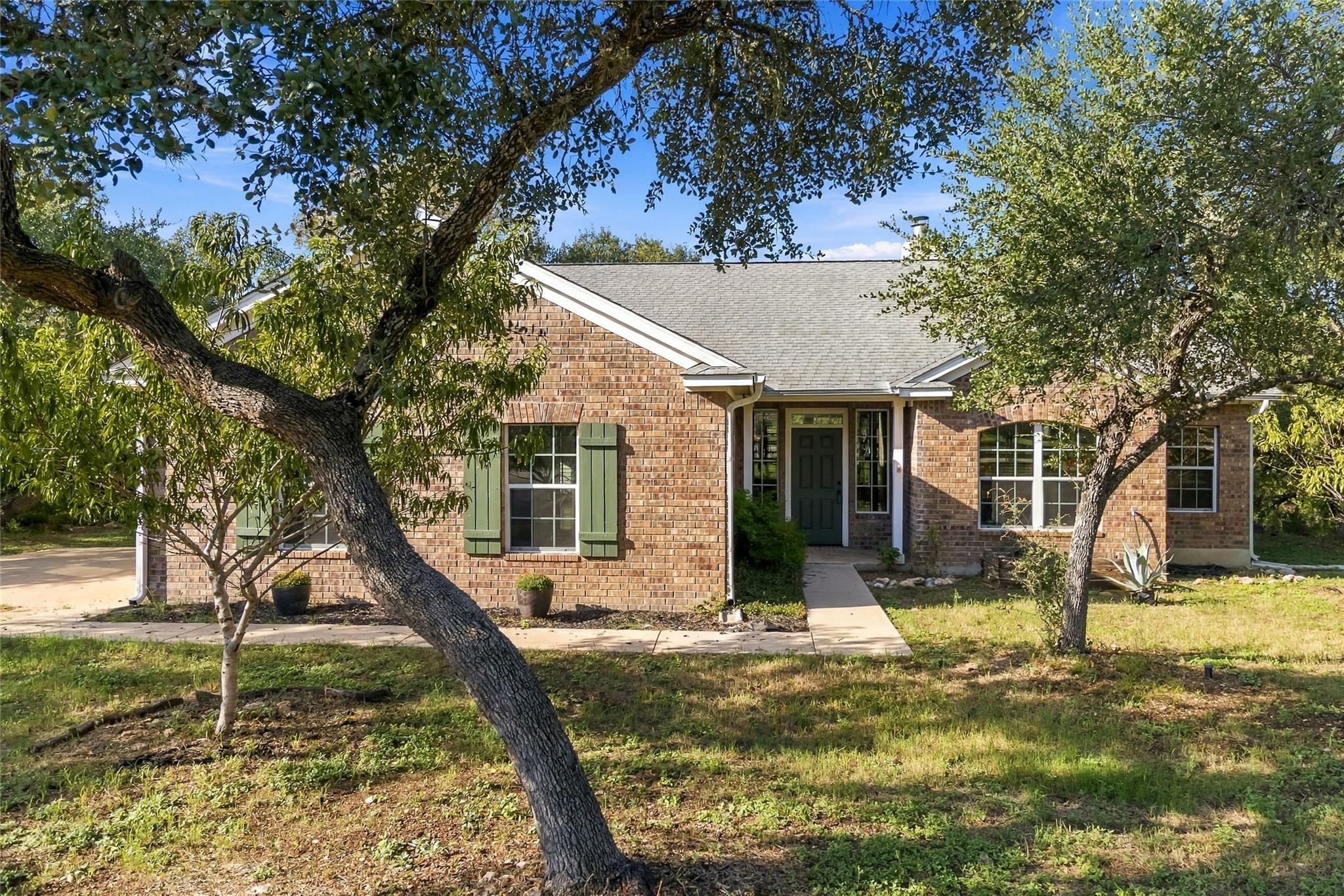 205 Homestead RD, Kyle, TX 78640 photo 2
