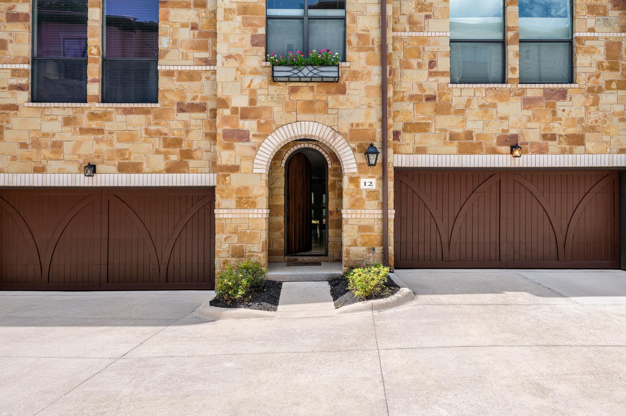 2505 Enfield Twnhms Condo