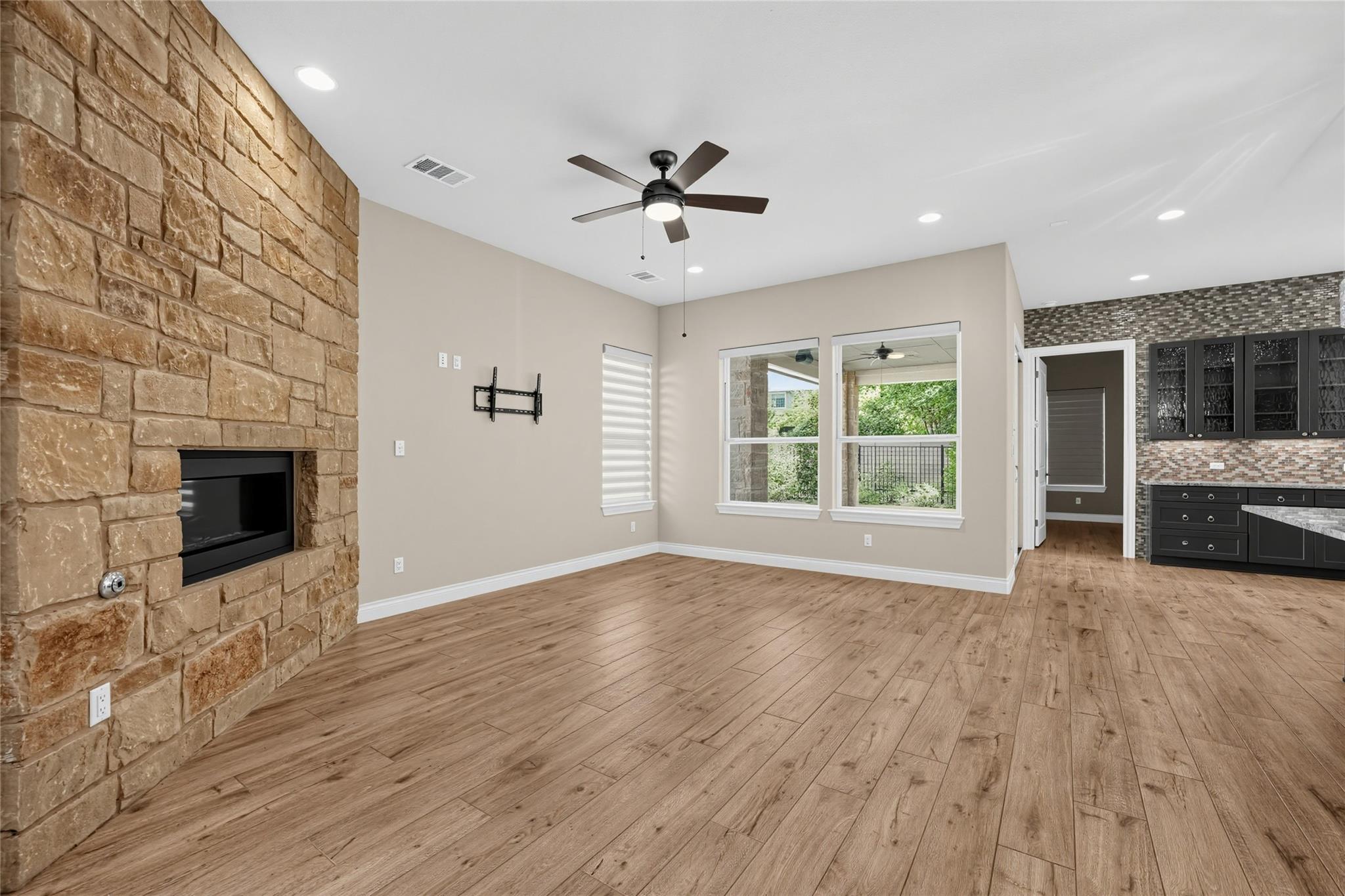 317 Skyflower DR #GH-138, Georgetown, TX 78628 photo 4